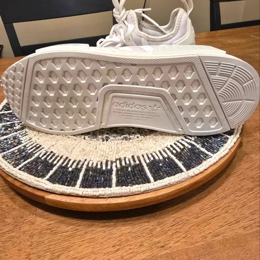 Adidas NMD R1 - Picture 4 of 5